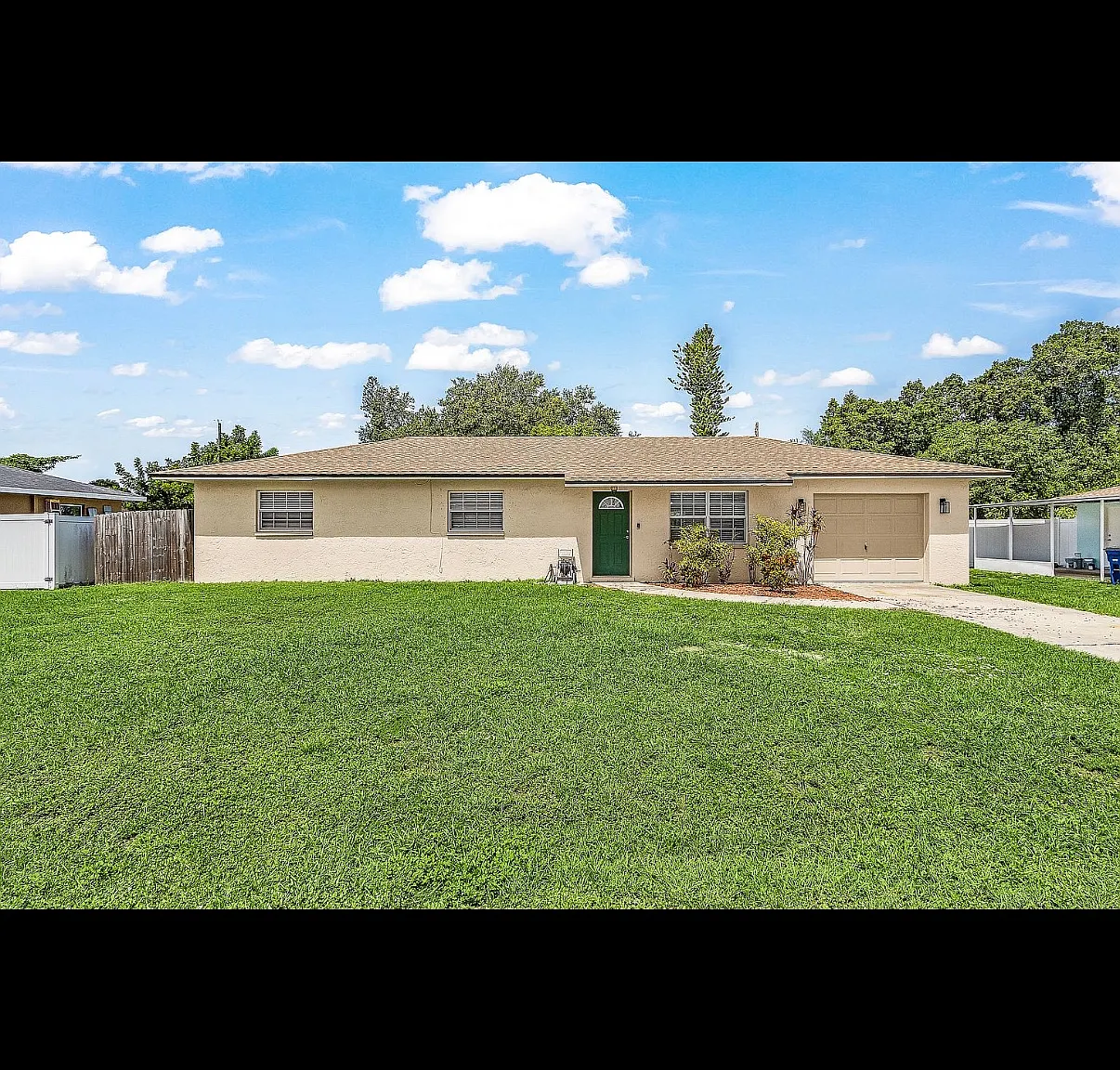 Lotus Rd, Fort Myers — Photo 2