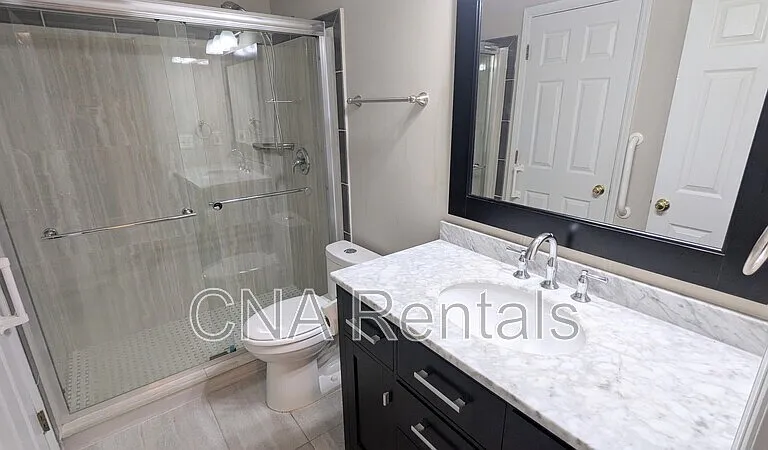 4635 Hampton Square Dr — Photo 22