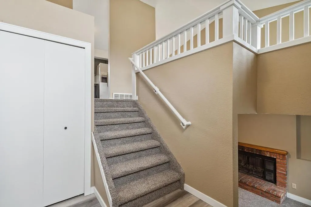5245 Mule Deer Dr — Photo 3