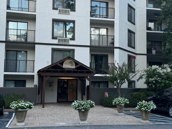10 Lemoyne Ave, Hilton Head Island, SC 29928