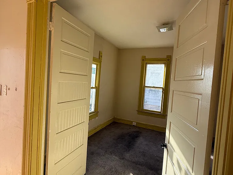 968 W View St — Photo 23