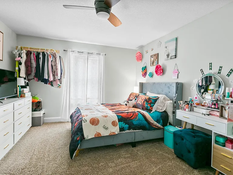 101 Clayton Dr — Photo 8