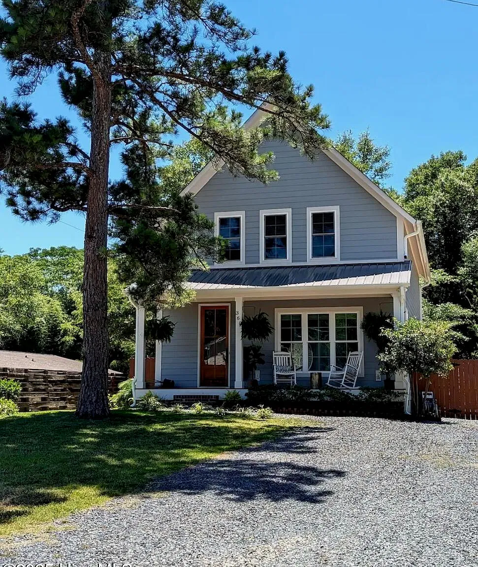 3 bed, 3.5 bath, 1788 sqft, $2,550 — Photo 1