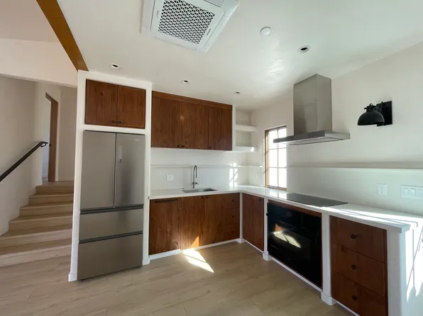 1161 E Cota St #A, Santa Barbara, CA 93103