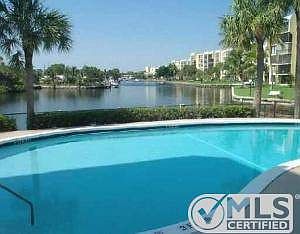 Most private building~long water views!