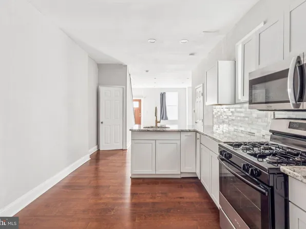 1632 N Dover St, Philadelphia, PA 19121