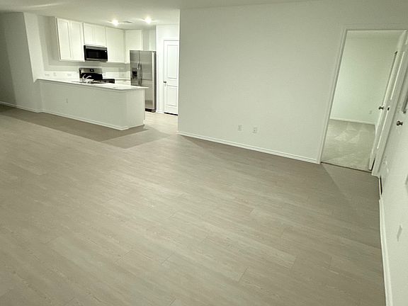 2nd image of 325 Rock Springs Dr