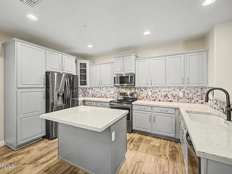 7103 W Lone Tree Trl — Photo 9