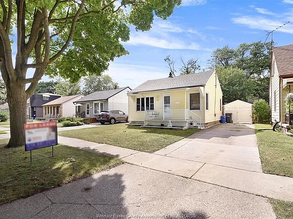 3rd image of 3624 Mulford Ct
