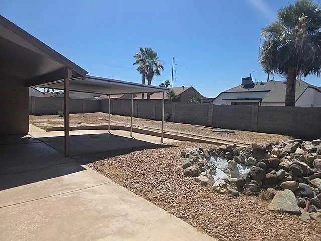 1059 E Sequoia Dr — Photo 14
