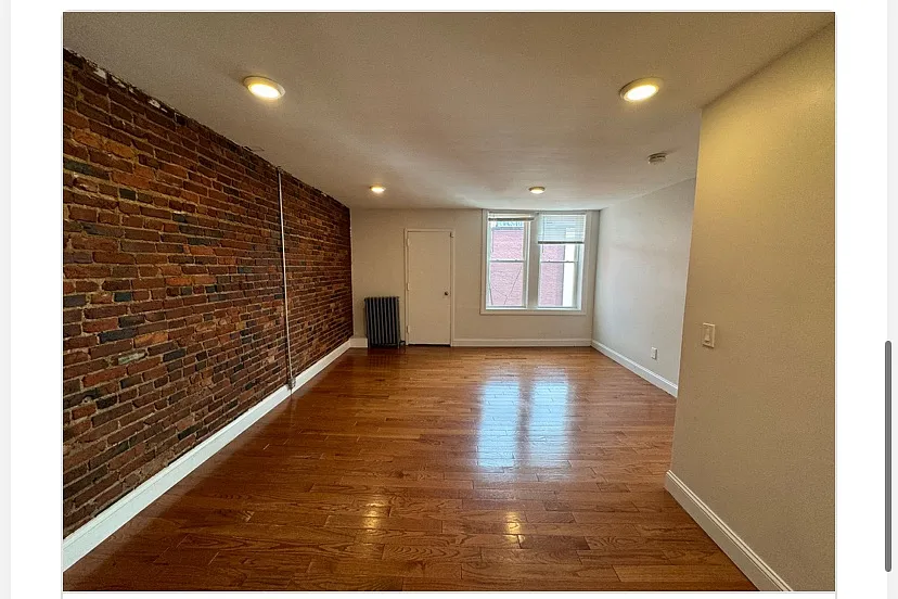 Building Photo - 212 Maverick St #6