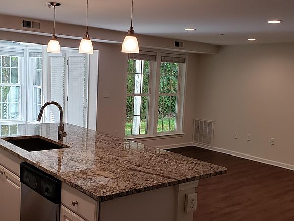 2nd image of 748 Southern Hills Dr #748