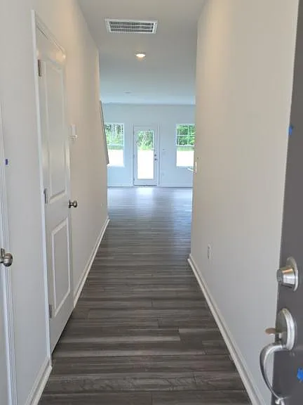 525 Fran Dr — Photo 2