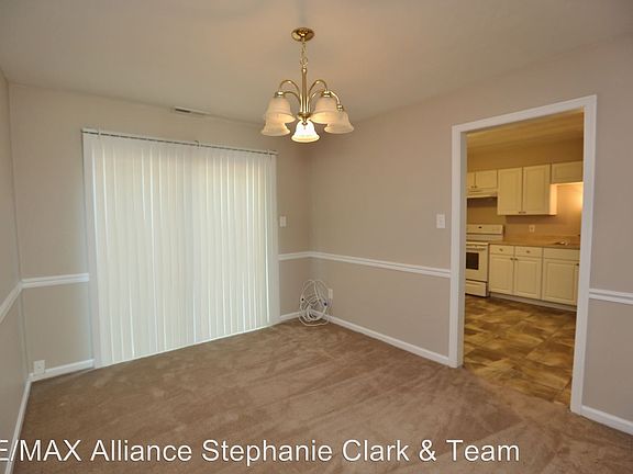 5th image of 819 Saint Denis Ct