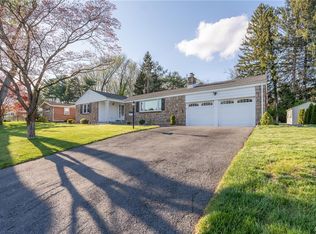 271 Flagstone Dr, Bethlehem, PA 18017