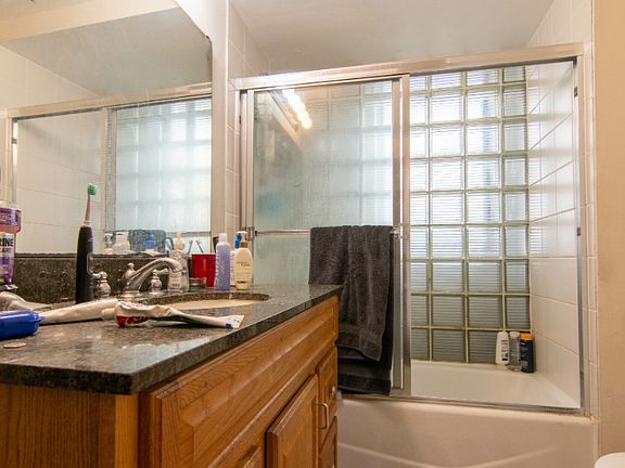 5th image of 450 Park Dr #1A