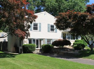 407 Goodwin Rd, Hatboro, PA 19040
