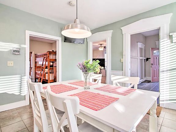 4th image of 10 E Hill Rd #1