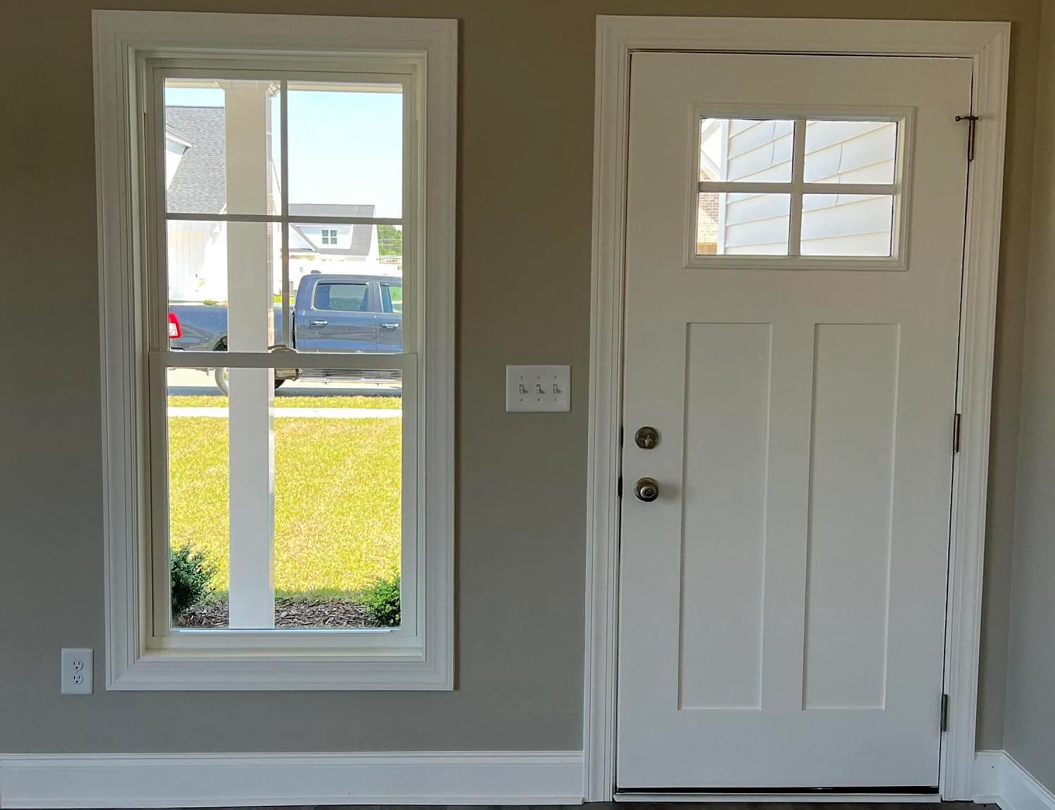 3 bed, 2.5 bath, 1750 sqft, $1,950 — Photo 3