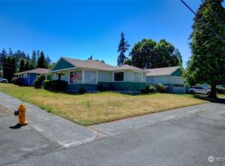 1521 NE 10th Ave, Oak Harbor, WA