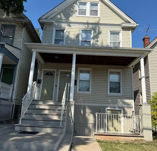 21 N 4th Ave — Photo 1