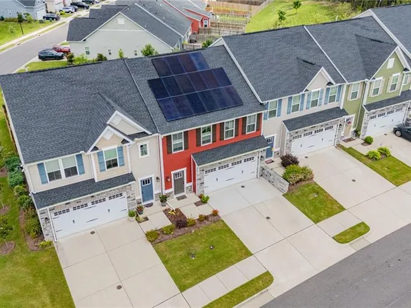 3403 Foxglove Dr, Toano, VA 23168