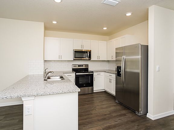 5th image of 4061 Shady Foxtail Ct