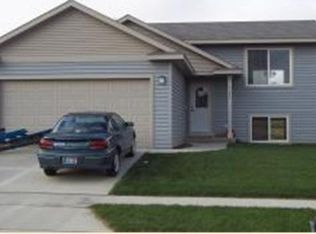 5227 Castleview Ln NW, Rochester, MN 55901