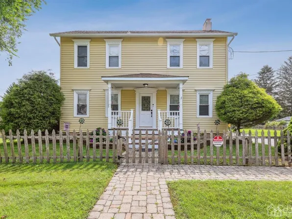 15 Old New Rd, Monmouth Junction, NJ 08852
