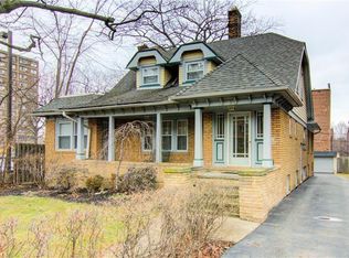 2753 Lancashire Rd, Cleveland Heights, OH 44106