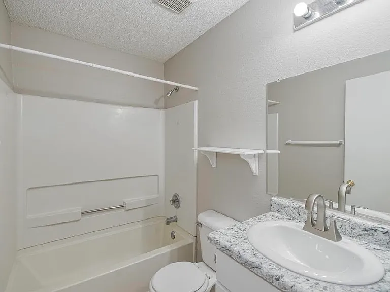 2912 Capital Park Dr — Photo 11