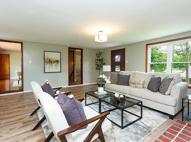 2 bed, 1250 sqft, $2,000 — Photo 3