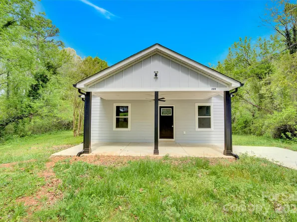 209 Hubbard St, Lincolnton, NC 28092