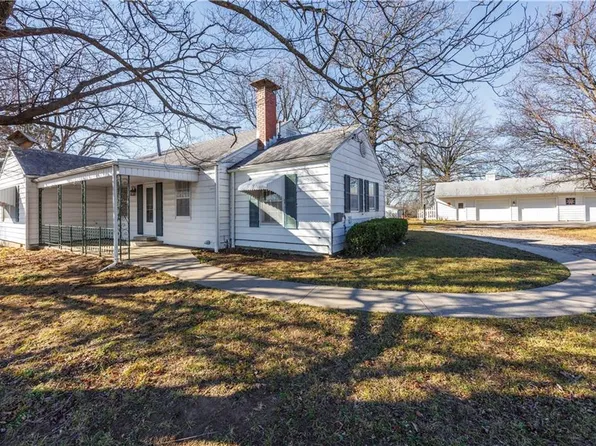 1887 County Road 4300, Coffeyville, KS 67337