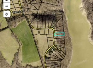 26 The Clfs, Russell Springs, KY 42642