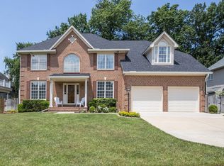 8212 Madrillon Estates Dr, Vienna, VA 22182