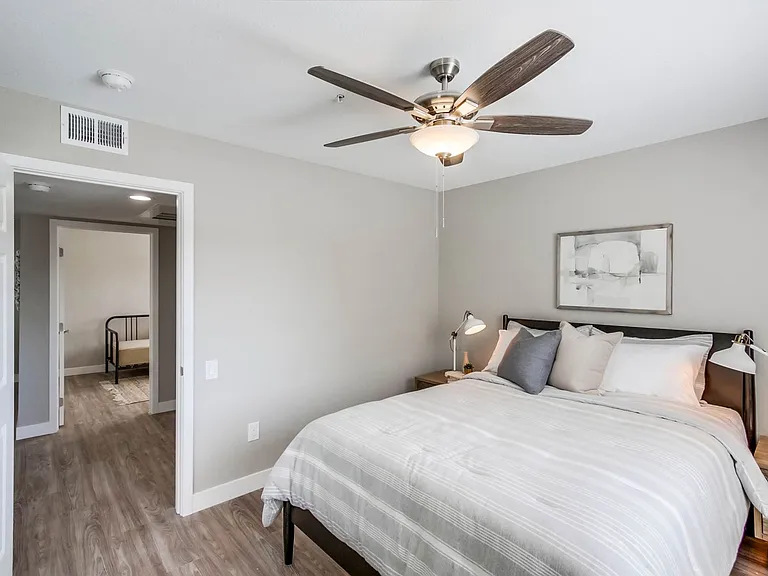 Eugene Eddy | Newly Renovated Apartment Homes — Photo 30