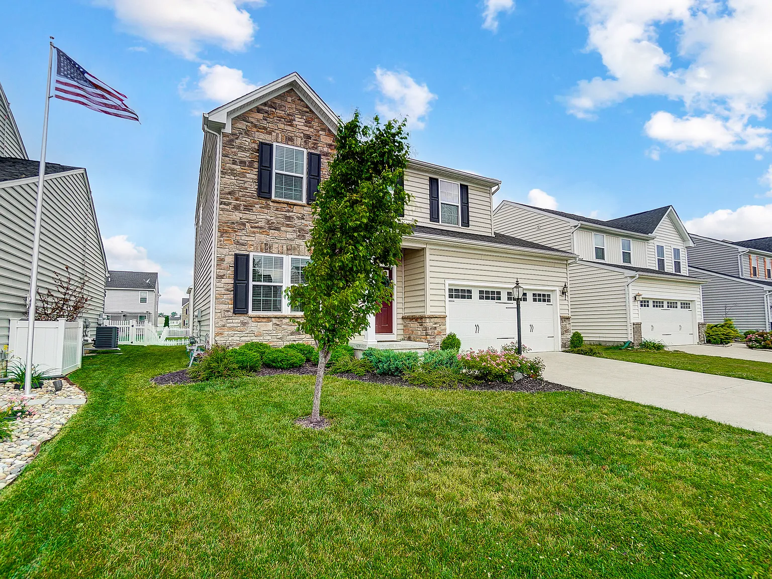 4 bed, 3.5 bath, 2652 sqft, $2,595 — Photo 3