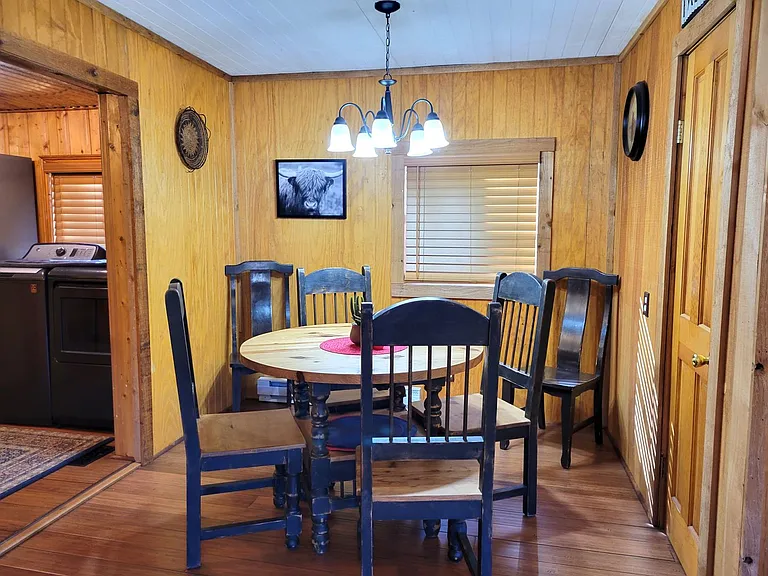 235 Hart Ave — Photo 15