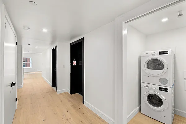 Rented by Blip LLC | media 21