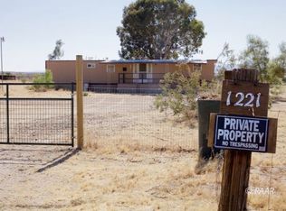 1221 S Greenlawn St, Ridgecrest, CA 93555