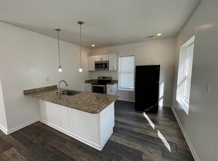2520 E 85th St APT 2N, Kansas City, MO 64132