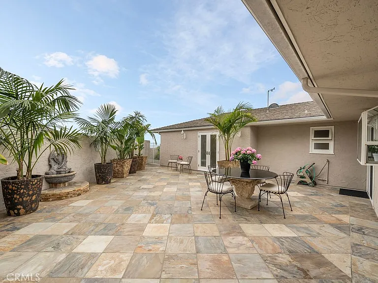 1651 Thurston Dr — Photo 30