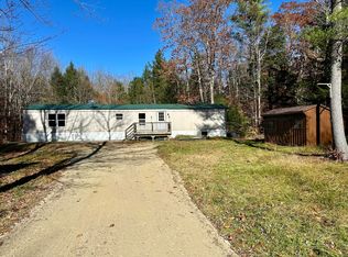 41 Vickerson Dr, New Gloucester, ME 04260