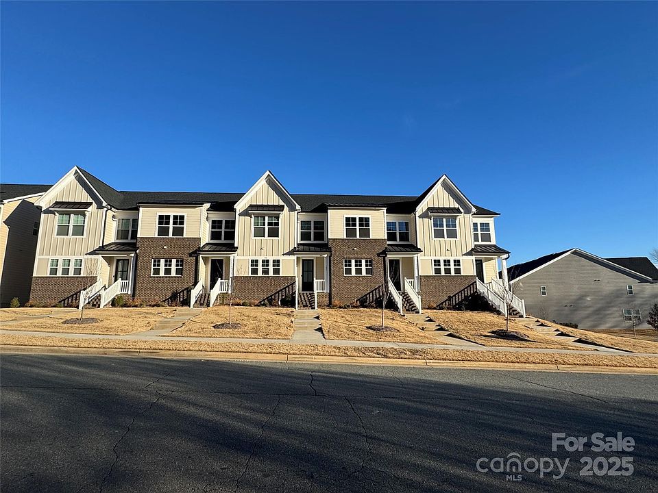 1st image of 108 Glencoe Ln #102