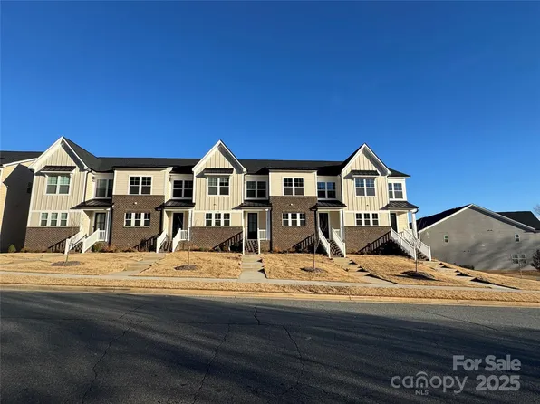 108 Glencoe Ln #102, Mooresville, NC 28117