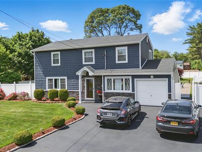 23 Lexington Avenue, Brentwood, NY, 11717