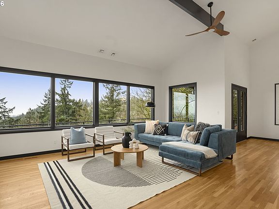 5th image of 3362 SW Fairmount Blvd