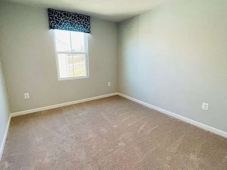 2065 Tailor Dr — Photo 24