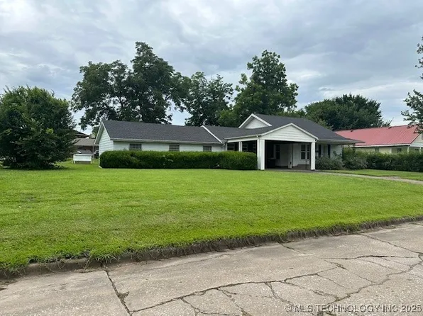717 N Burns St, Holdenville, OK 74848